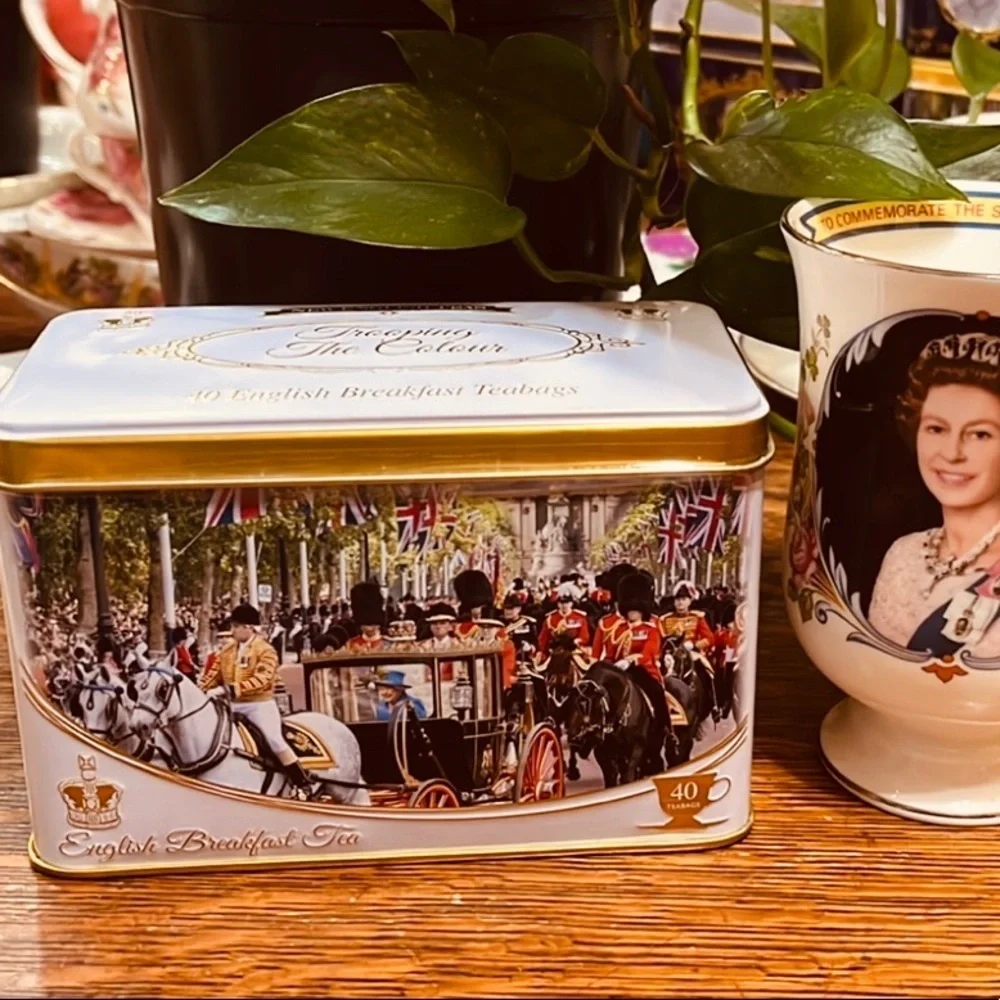 🇬🇧 QUEEN ELIZABETH II TROOPING THE COLOUR - ENGLISH BREAKFAST TEA 40 TEABAGS ✨